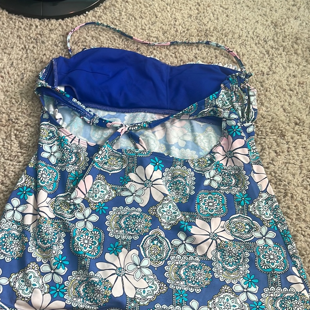 Beautiful Tankini - Picture 2 of 2